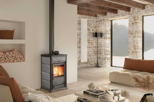 stove TermoRossella Petra from La Nordica